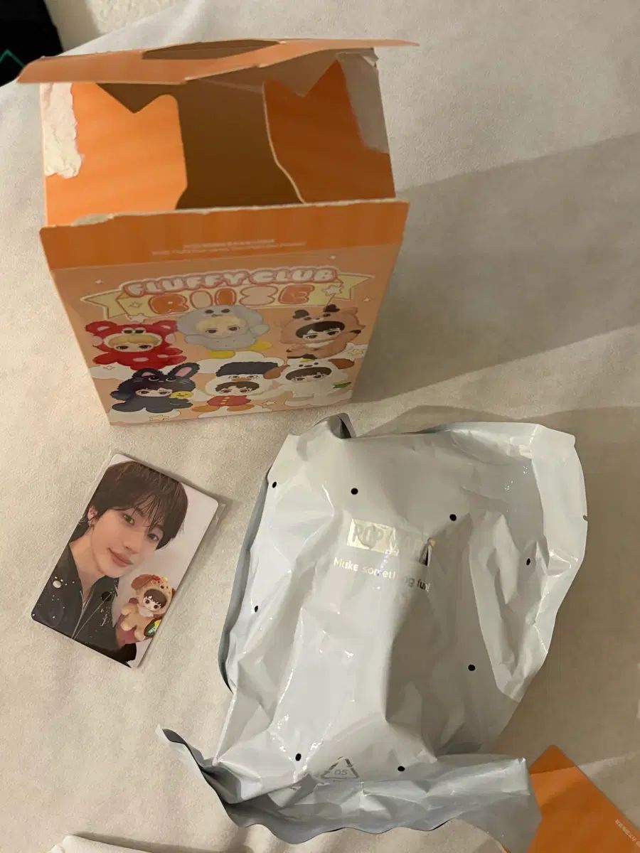 (ビニール未開封) POP MART RIIZE（ライズ） アントン(ANTON) 멍룡이 Secret Honey シークレットハニー