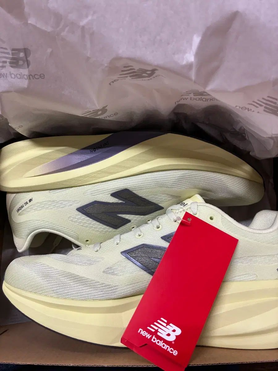 275 (2E) ニューバランス SC Rebel (レベル) v1 (新品) 26,020円