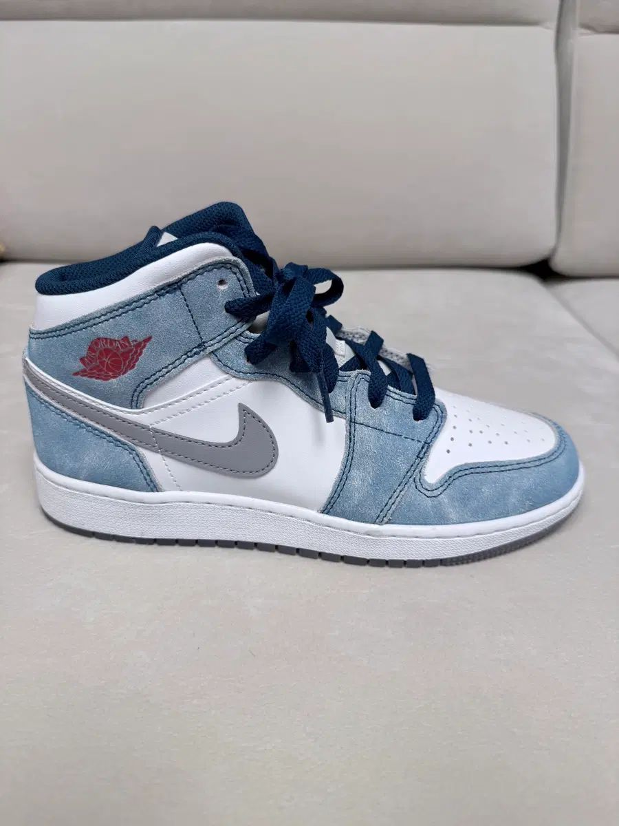 新品) NIKE ナイキ エア ジョーダン 1 ミッド SE フレンチ ブルー FIRE RED (240) 23,543円
