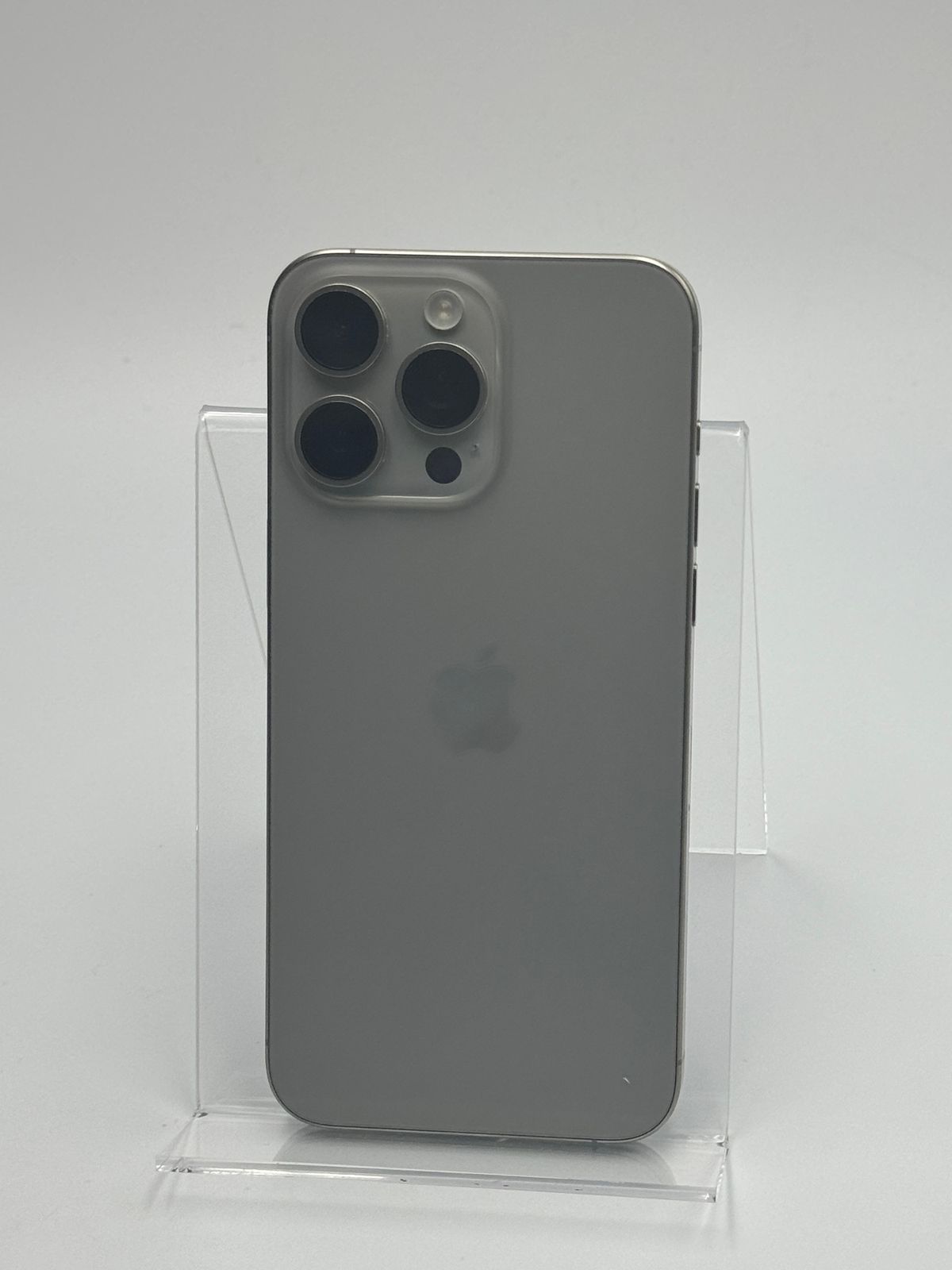 【中古C】iPhone 15 Pro Max 256GB ナチュラルチタニウム バッテリー【82%】 SIMフリー 白ロム
