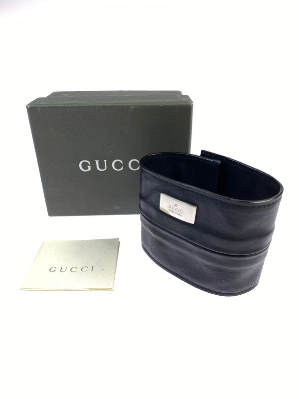 【中古品】 GUCCI グッチ レザー バングル コインケース 039・1669・0996 アクセサリー 財布 ポーチ 【182-260821-hu-01-min】