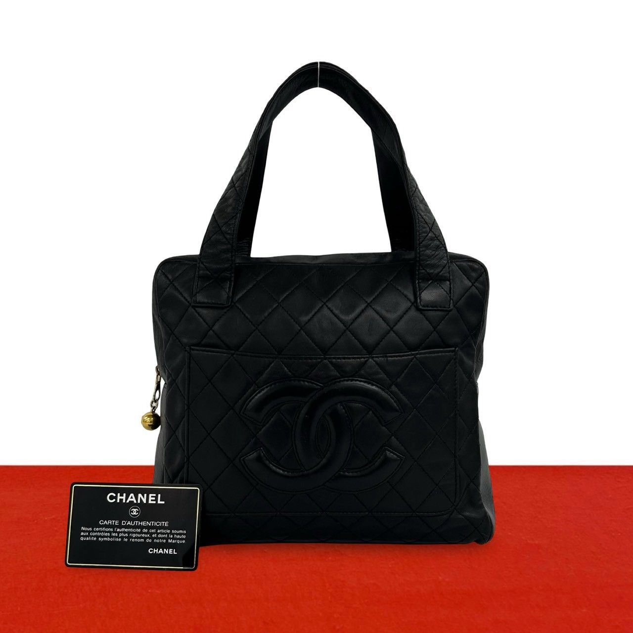 極 美品 カード シール有 4番台 CHANEL シャネル ヴィンテージ マトラッセ ココマーク ラムスキン レザー ハンドバッグ ブラック 30726