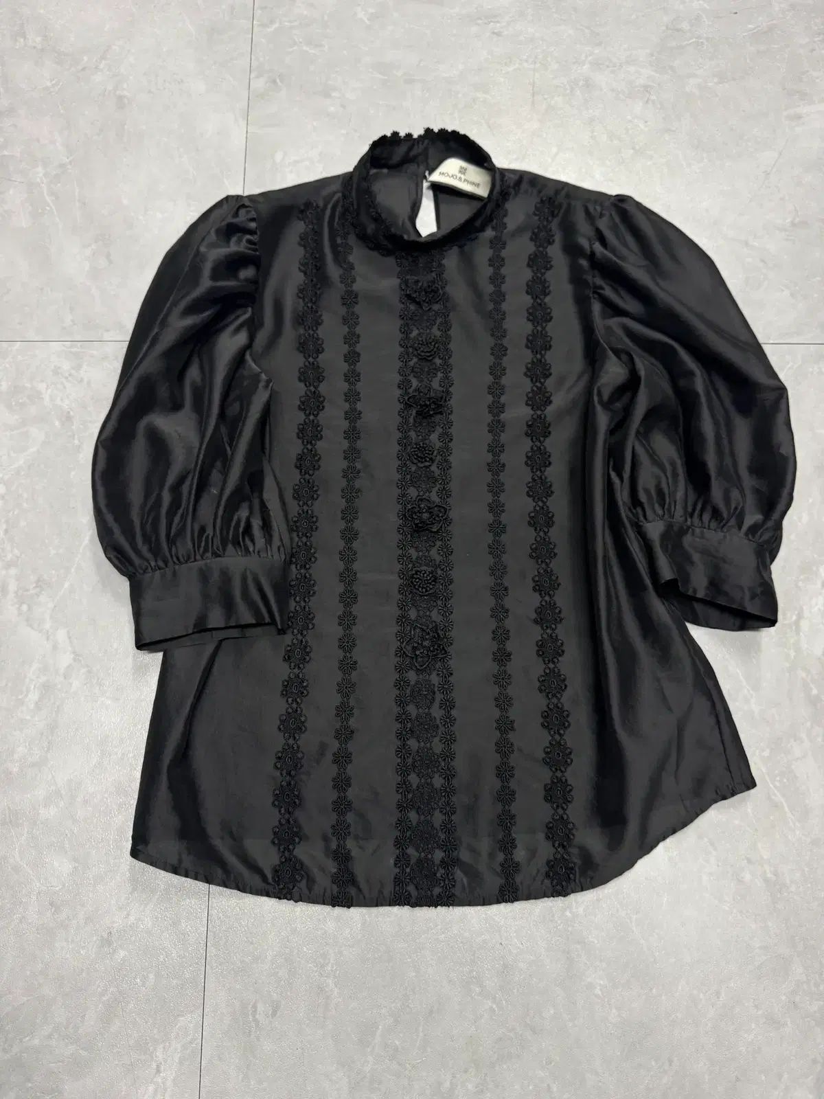 85 MOJO.S.PHINE モジョエスピン 25SS ブラウス