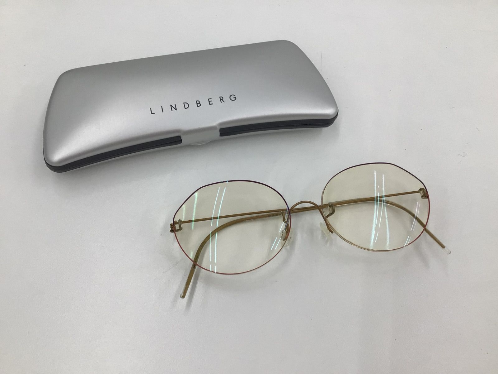【中古・現状品】　LINDBERG 眼鏡　リムレス　AIRチタニウム　ケース付　B-218