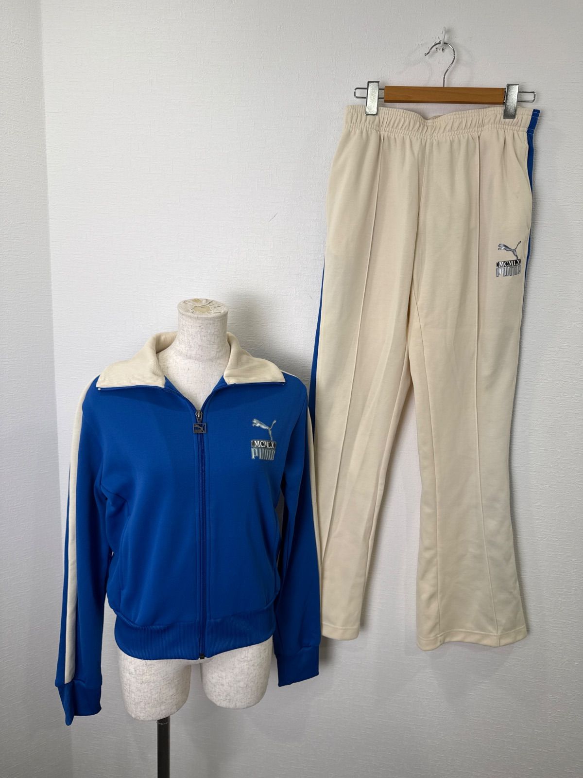 R00948｜PUMA｜プーマ｜ジャージ｜セットアップ｜トラックジャケット｜トラックパンツ｜スポーツウェア｜白｜ホワイト｜青｜ブルー｜レディース｜スポーツミックス｜ストリート｜Y2K｜90S｜古着｜アメカジ｜USA古着｜ヴィンテージ