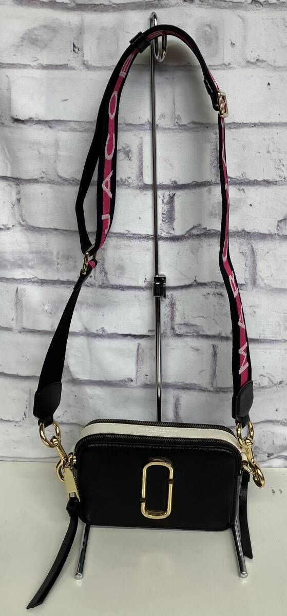 MARC JACOBS マークジェイコブス ショルダーバッグ The Snapshot カメラバッグ ブラック サフィアーノレザー 通年