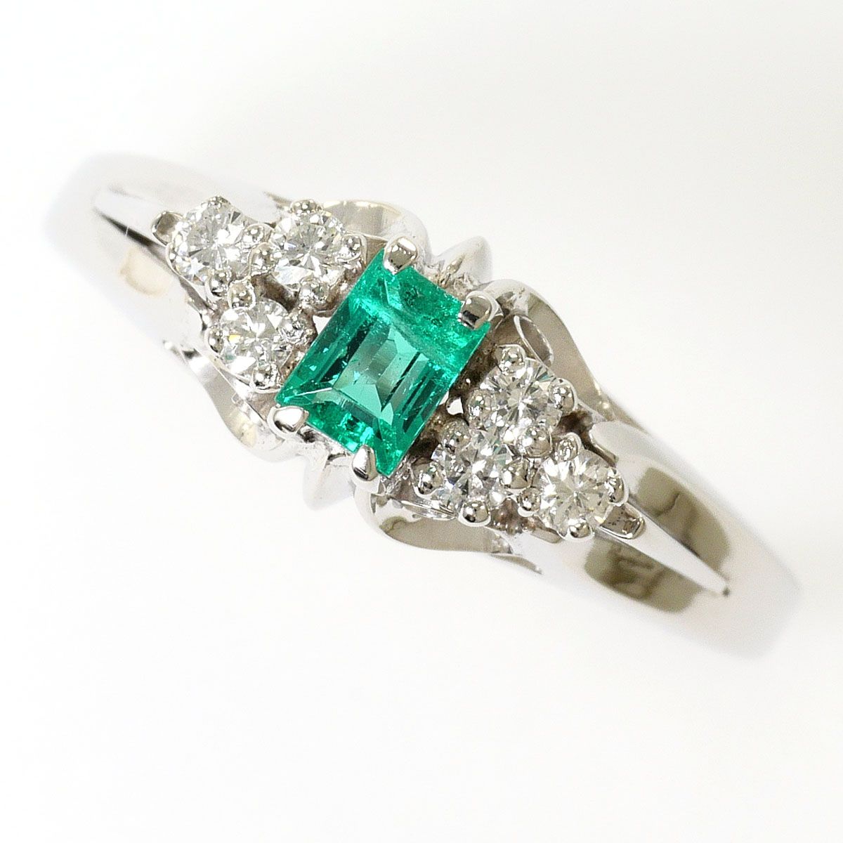PT900/プラチナ リング・指輪 11号 エメラルド 0.13ct ダイヤモンド 0.14ct 総重量約3.8g 47,880円