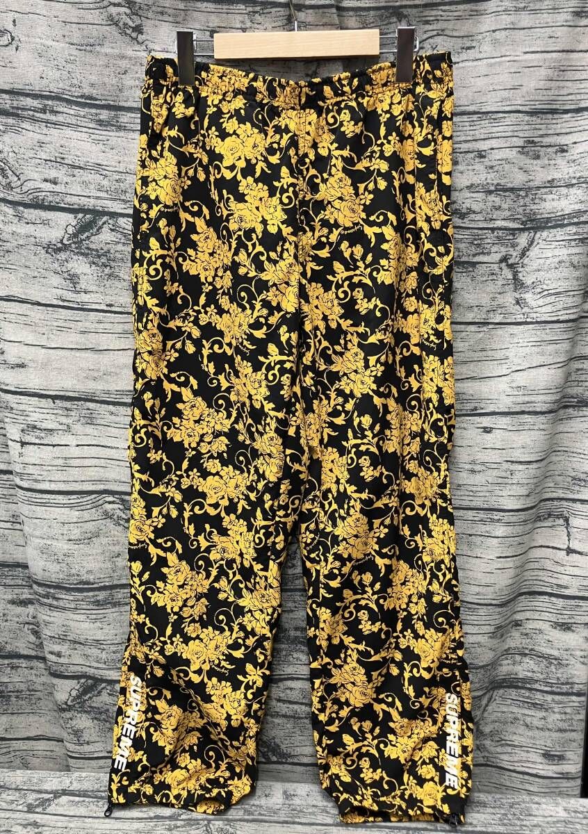 SUPREME Warm Up Pants Black Floral size:S