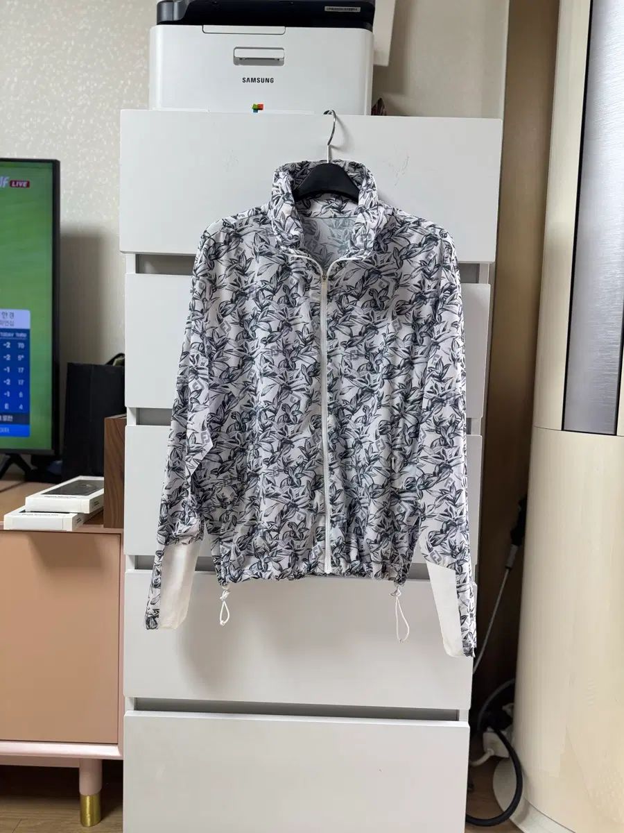 正規品 FootJoy フットジョイ ウィンドブレーカー (55-66) 定価 37万円