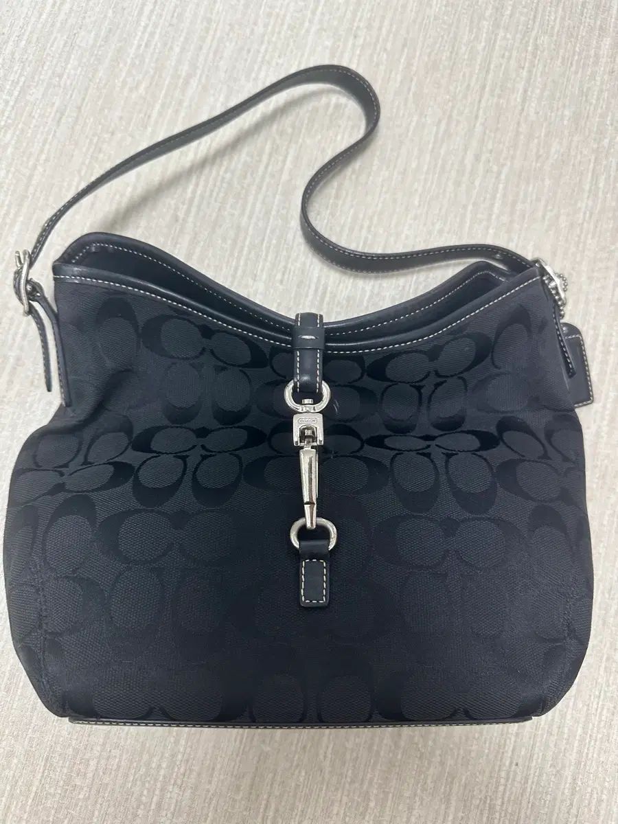 COACH シグネチャー ショルダ—バッグ ブラック