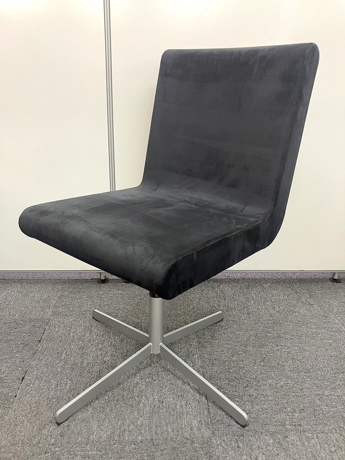 B【東京都限定送料2200円も可】Cassinaixc./カッシーナイクスシー　BOOMERANG four star ブーメランフォースター スウィベルチェア 12,045円