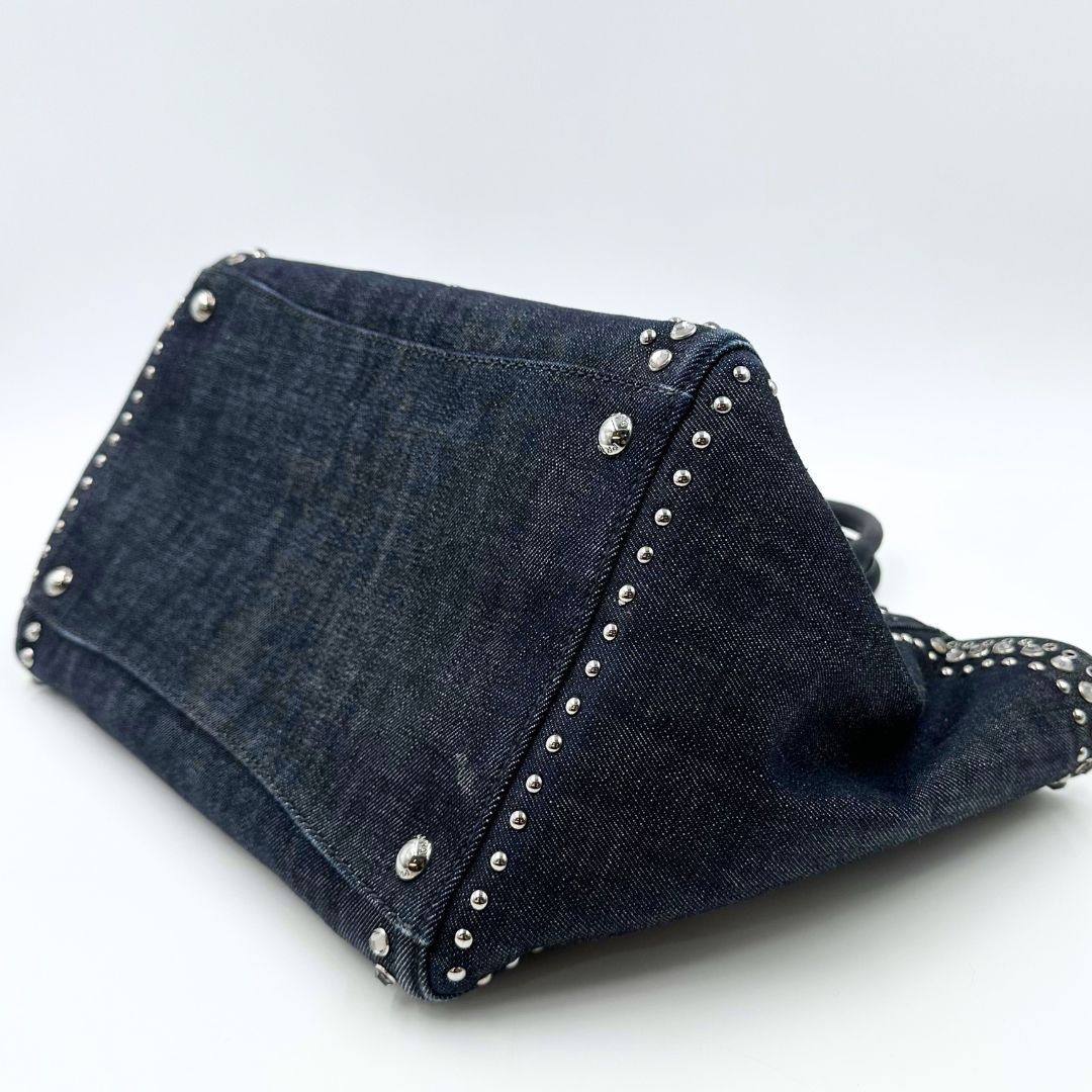 PRADA デニム ビジュー ハンドバッグ 美品】Prada ビジュー デニム 2WAY ハンドバッグ - メルカリ