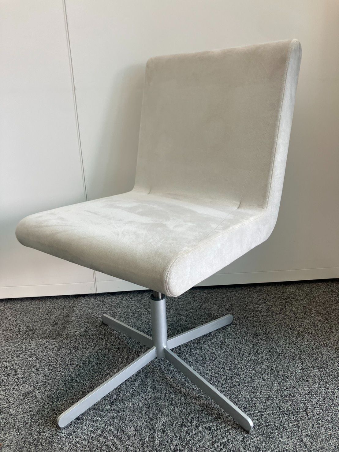 C【東京都限定送料2200円も可】Cassinaixc./カッシーナイクスシー　BOOMERANG four star ブーメランフォースター スウィベルチェア 12,045円