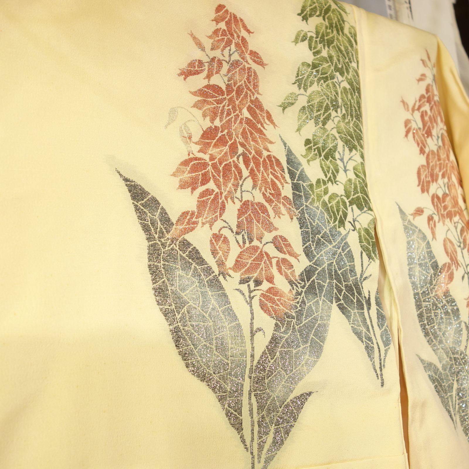 【新品・未使用】白地絵羽着物 和服 和装 着物 長期保管品 経年劣化あり リメイク素材・生地にも M387