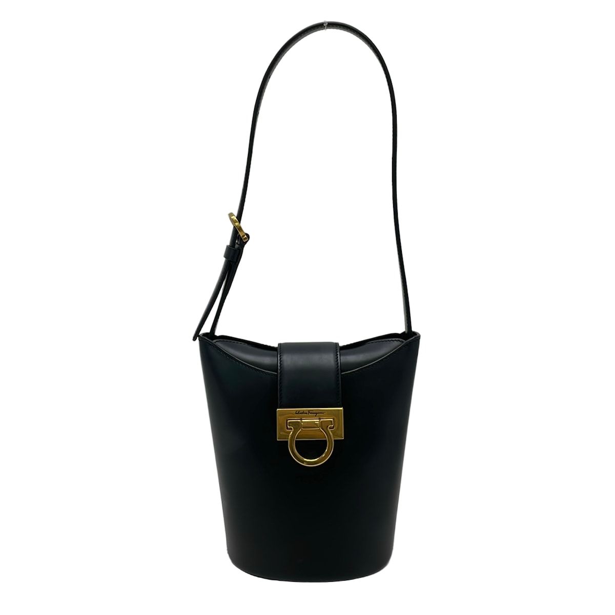FERRAGAMO/SalvatoreFerragamo(サルバトーレフェラガモ) ショルダーバッグ美品 ガンチーニ 黒 ミニバッグ レザー