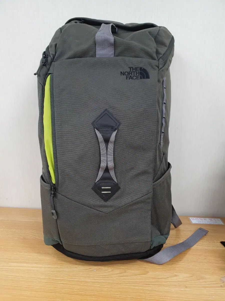 THE NORTH FACE ザノースフェイス 正規品 30L リュック リュックサック 出品