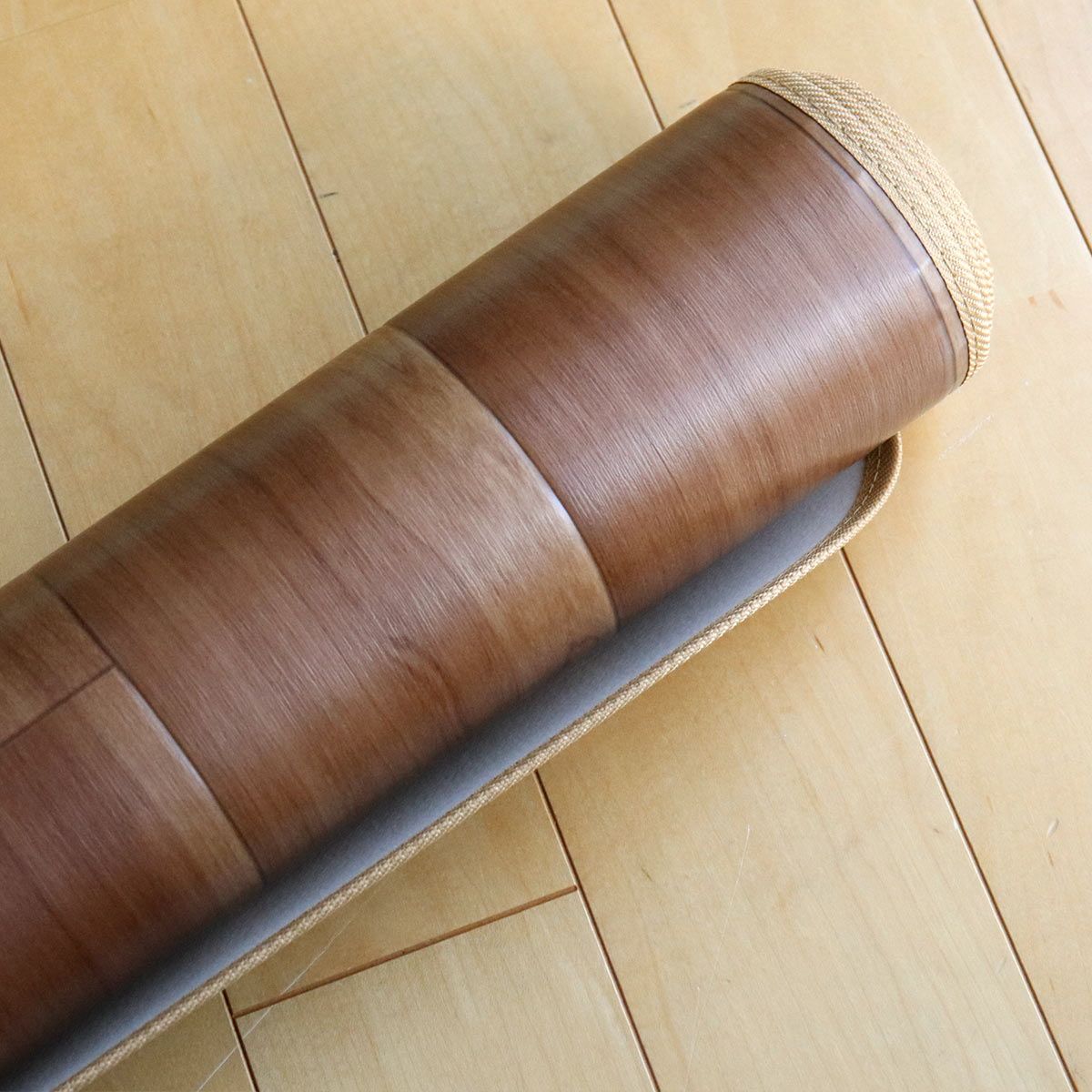 ラグ ダイニングラグ 木目調 182×230cm 防炎加工 撥水加工 （ 撥水 拭ける 木目 マット フロアマット 長方形 抗菌 防カビ 防水 防炎 日本製 リビング ダイニング 子ども部屋 耐久性 ）