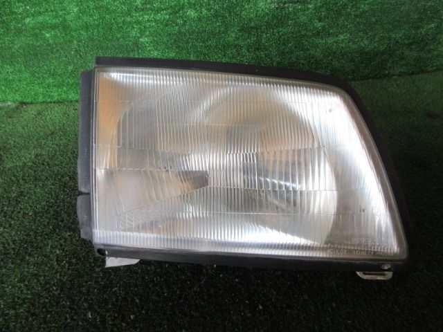 右ヘッドライト 日産 バネット　TC-SK82VN H17年　HSP0896-17-16-R