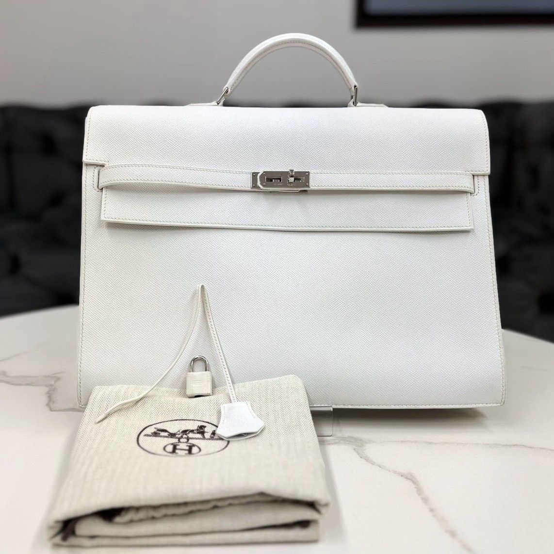 美品☆　エルメス　ケリーデペッシュ38　エプソン　白　ビジネスバッグ　□K刻印