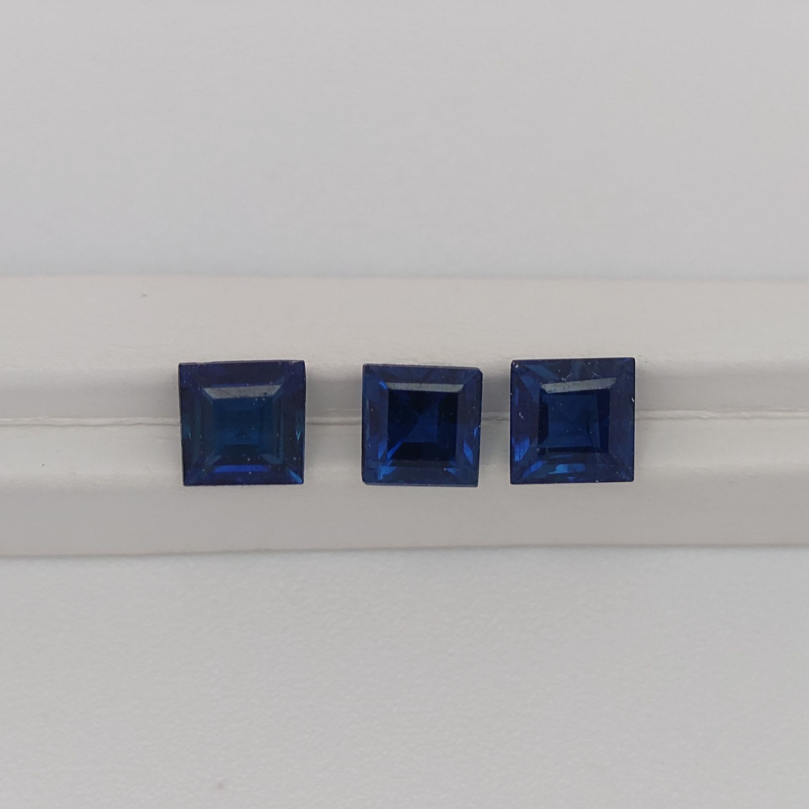 天然サファイア スクエア ルース 0.55ct（0.17 0.18 0.19）ジュエリー外し s0061 7,899円