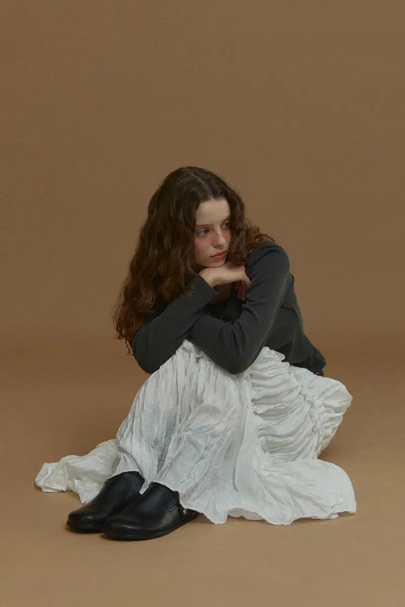 チュールラマ リンクル LOVE YOURSELF 轉 'Tear' ティアード 白 フリル レース レイヤード ティアード スカート