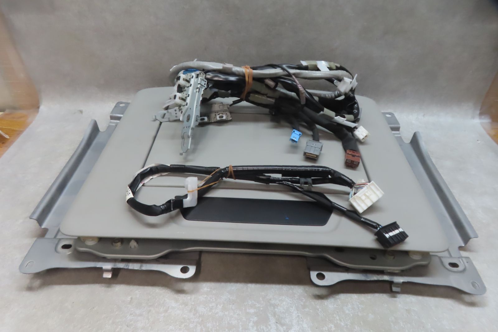 動作保証付★F7411/ヴェルファイア アルファード 30系　後期 AGH35W　86680-58090-B0　純正　フリップダウンモニター　リアモニター