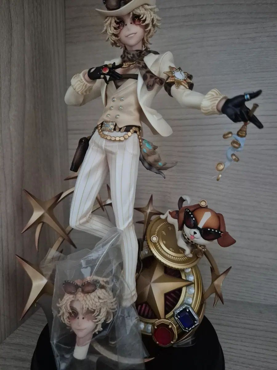 第五人格 探鉱者 ジーン 真実&推理 燦爛たるオオカミ フィギュア 出品