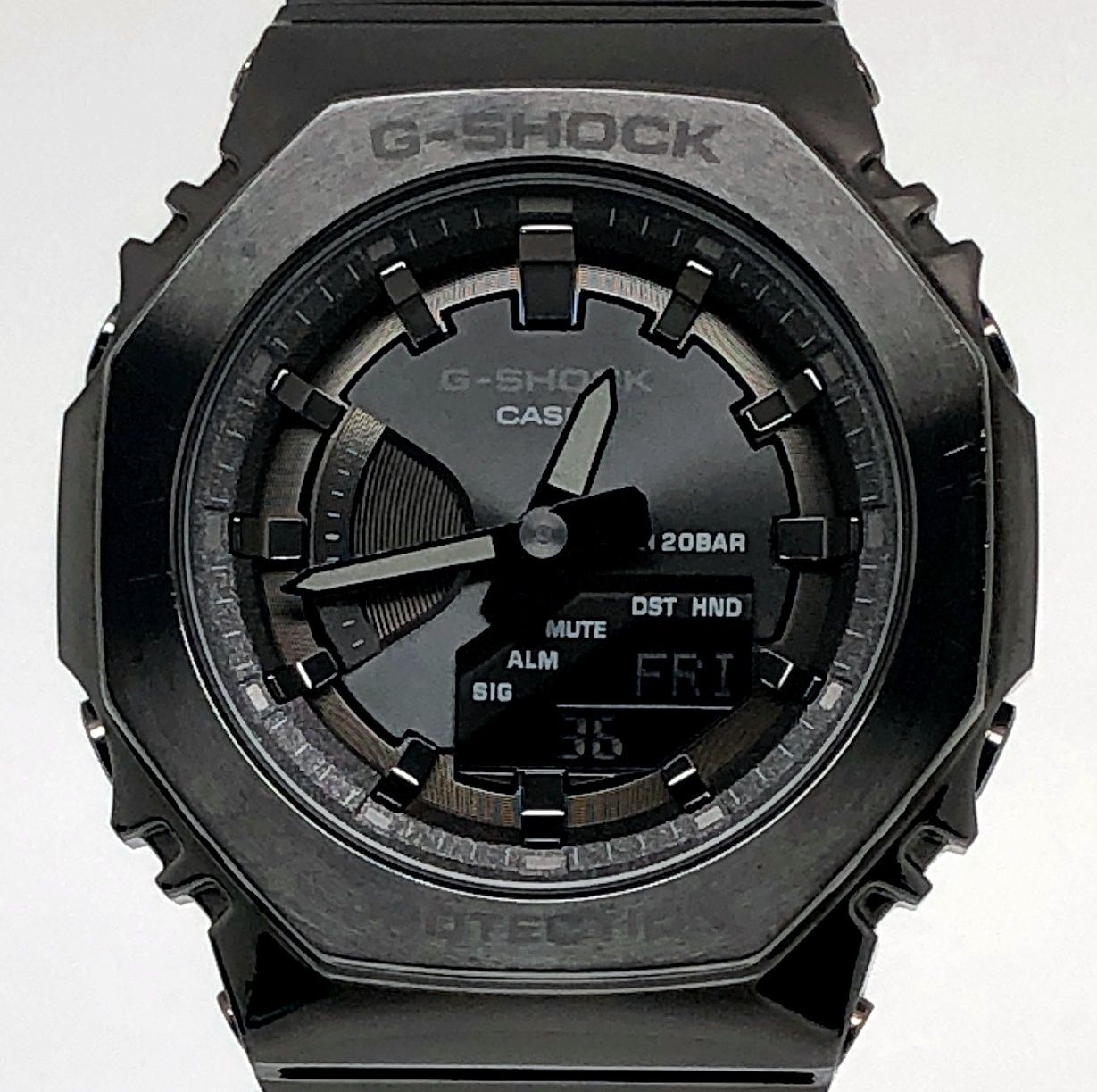 G-SHOCK ジーショック GM-S2100B-8A メタルカバード 小型 薄型 ミッドサイズ カシオーク グレー アナデジ 2021年8月発売 9,700円