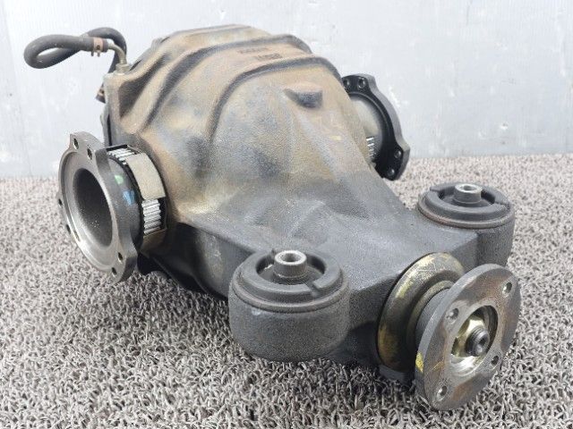 9608　ニッサン セドリック　MY34　リアデフ　リヤデフ　RC43　（N4-3） 10,780円