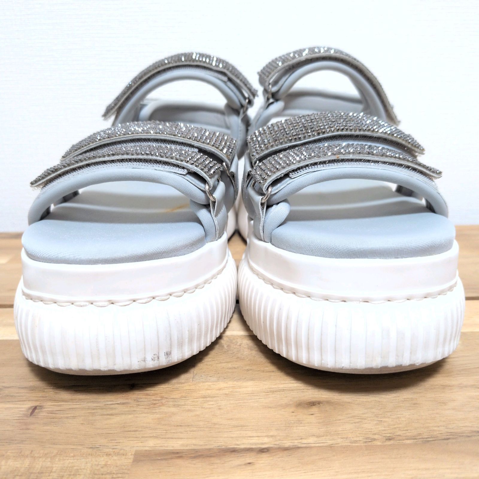 https://assets.mercari-shops-static.com/-/large/plain/2JVfzUidzF3BQrLN6Y8ctV.jpg@jpg