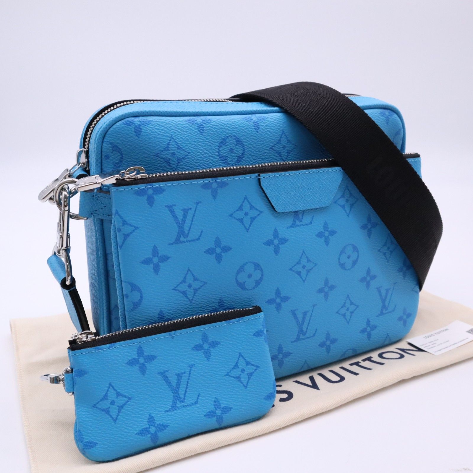★3日以内返品可★ 未使用 LOUIS VUITTON ルイ・ヴィトン タイガラマ トリオ メッセンジャー M27641 2wayショルダーバッグ ブルー カウハイド メンズ