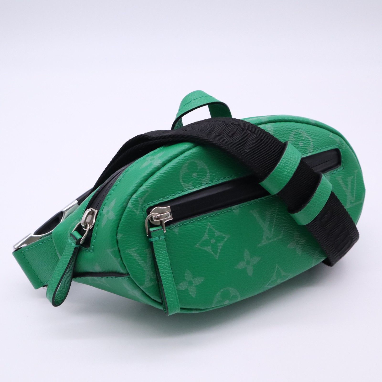 ★3日以内返品可★ 美品 LOUIS VUITTON ルイ・ヴィトン モノグラム キャッチ バムバック カクタスグリーン M31035 ショルダーバッグ グリーン レザー コーティングキャンバス メンズ