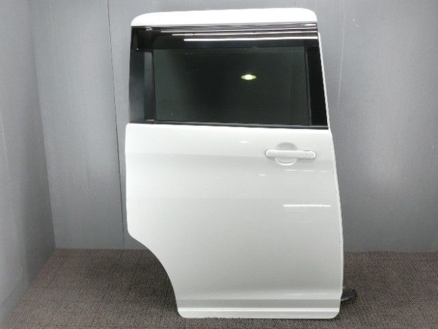 9602　スズキ ソリオ　MA36S　スライドドア右　リアドア右　リヤドア右　ZVR　（E3-4）