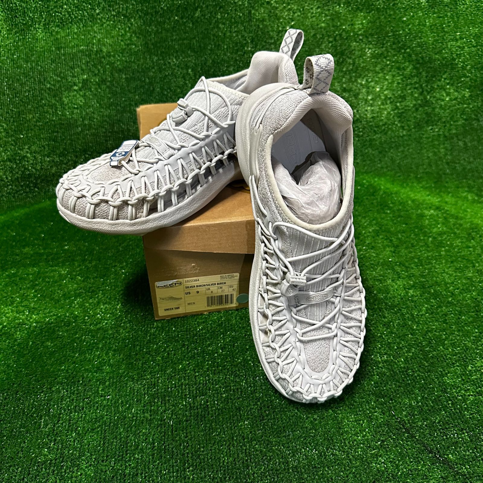 【KEEN】UNEEK SNK SilverBirch/SilverBirch US9 27cm シルバーバーチ 9,108円