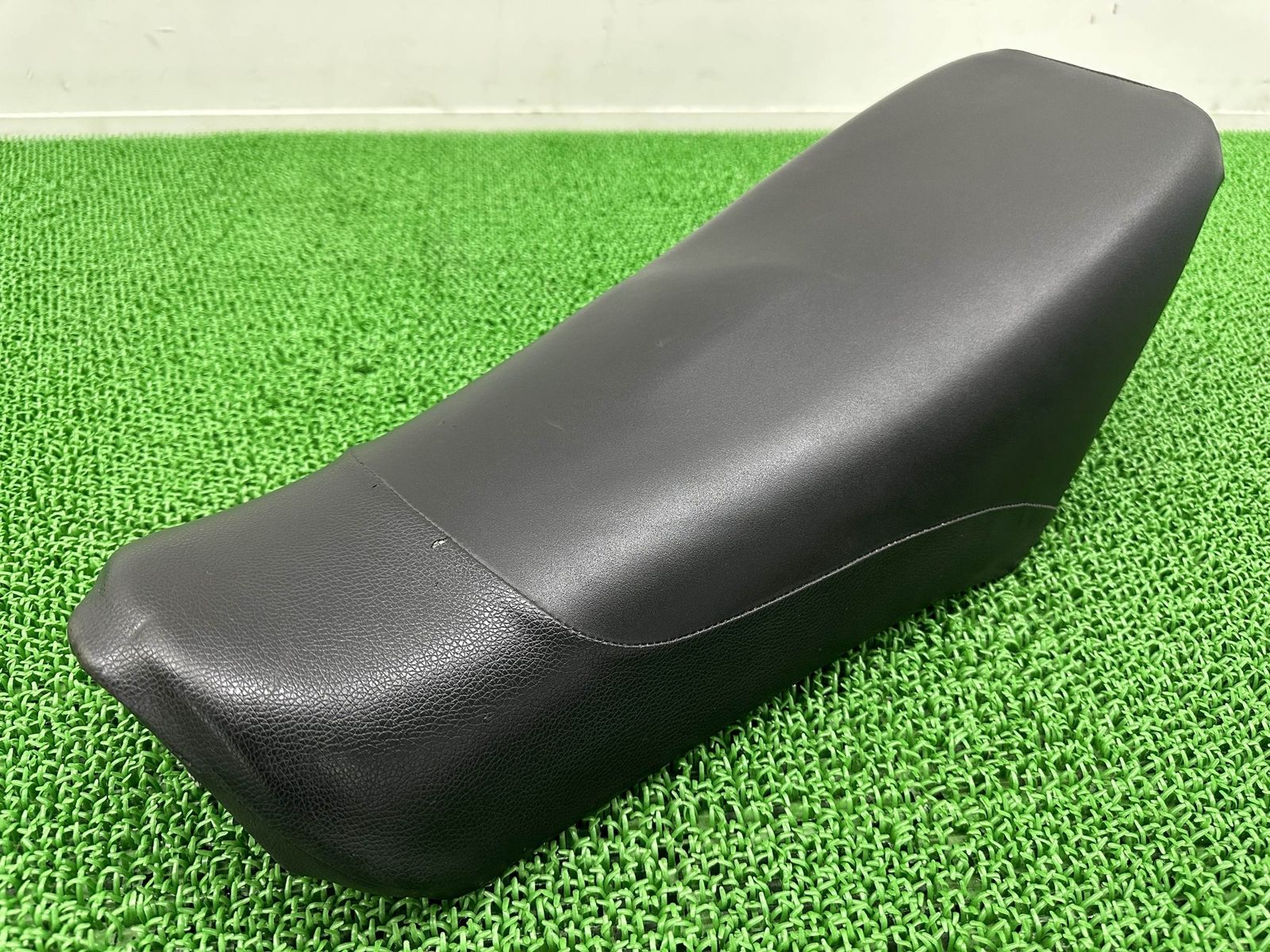 トリッカー シート 5XT ヤマハ 純正 中古 DG10J DG16J XT250 Tricker アンコ盛り yR