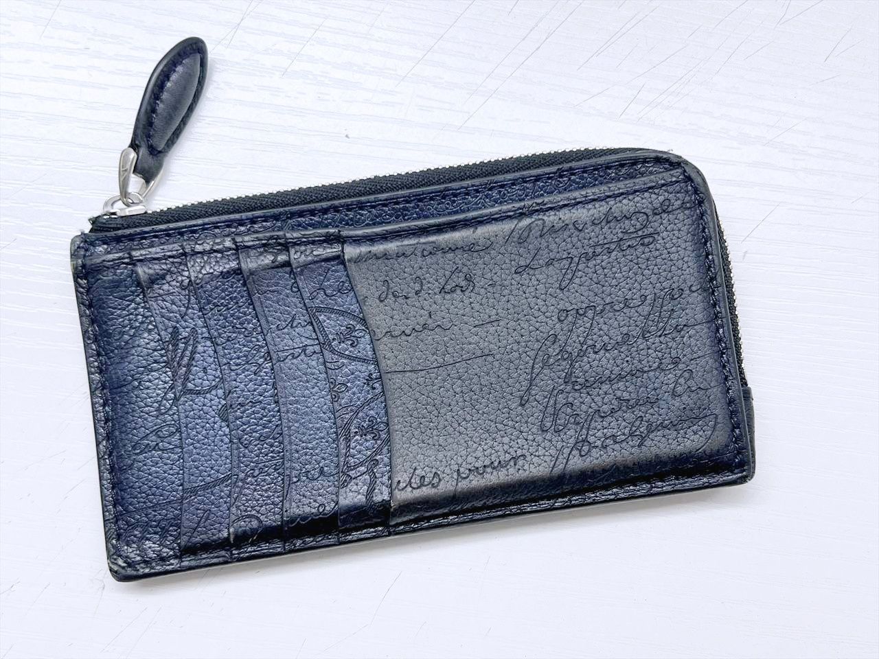 Berluti　ベルルッティ　コアマキシ　ジップ　カードホルダー　フラグメントケース　ヴェネチアソフトカーフレザー　インディゴデニム　306924