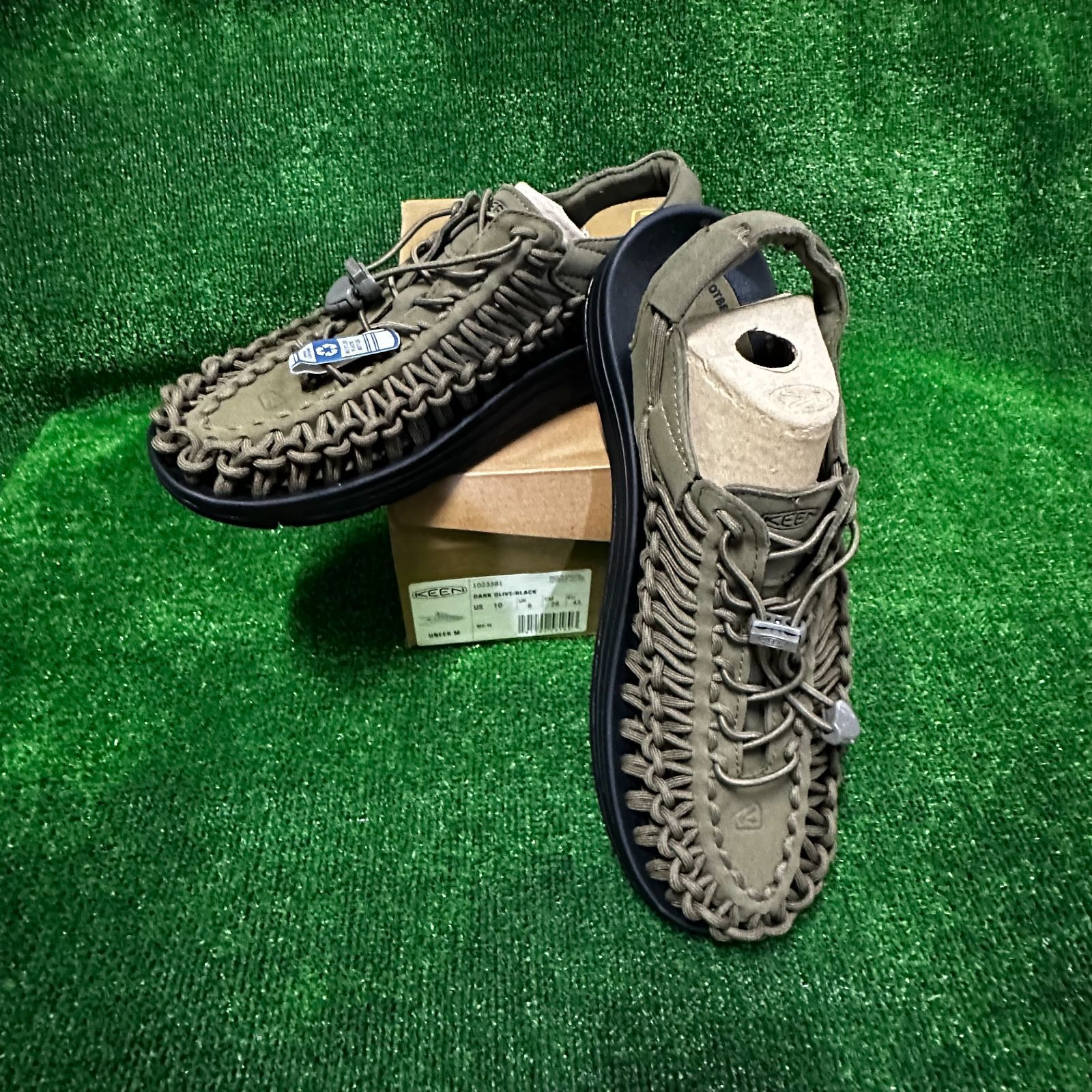 【KEEN】 UNEEK DarkOlive/Black US10 28cm ダークオリーブ ブラック