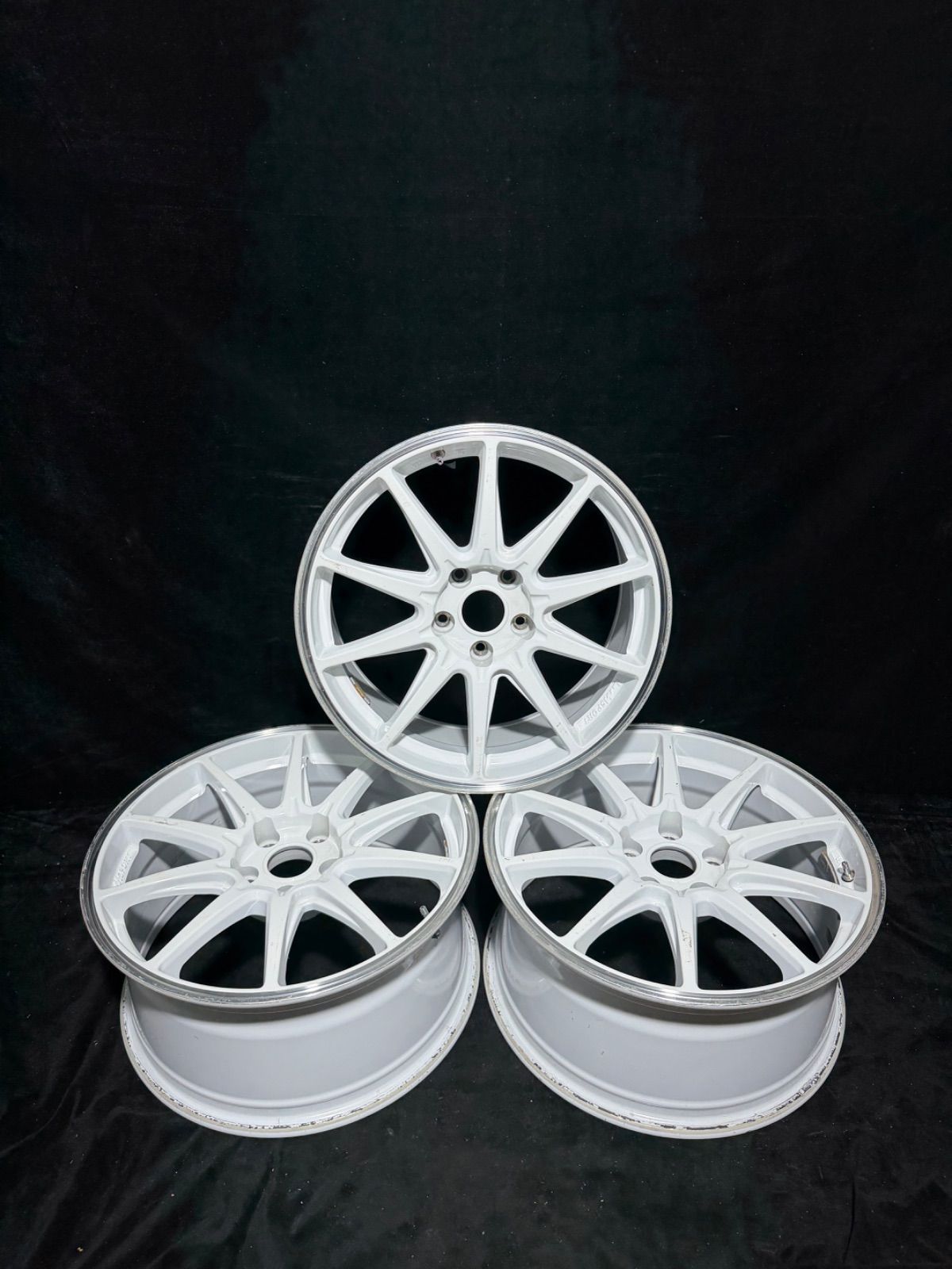 LM SPORT 18インチ　8.5J PCD114.3 ハブ72 +45 5穴　中国製　T-380