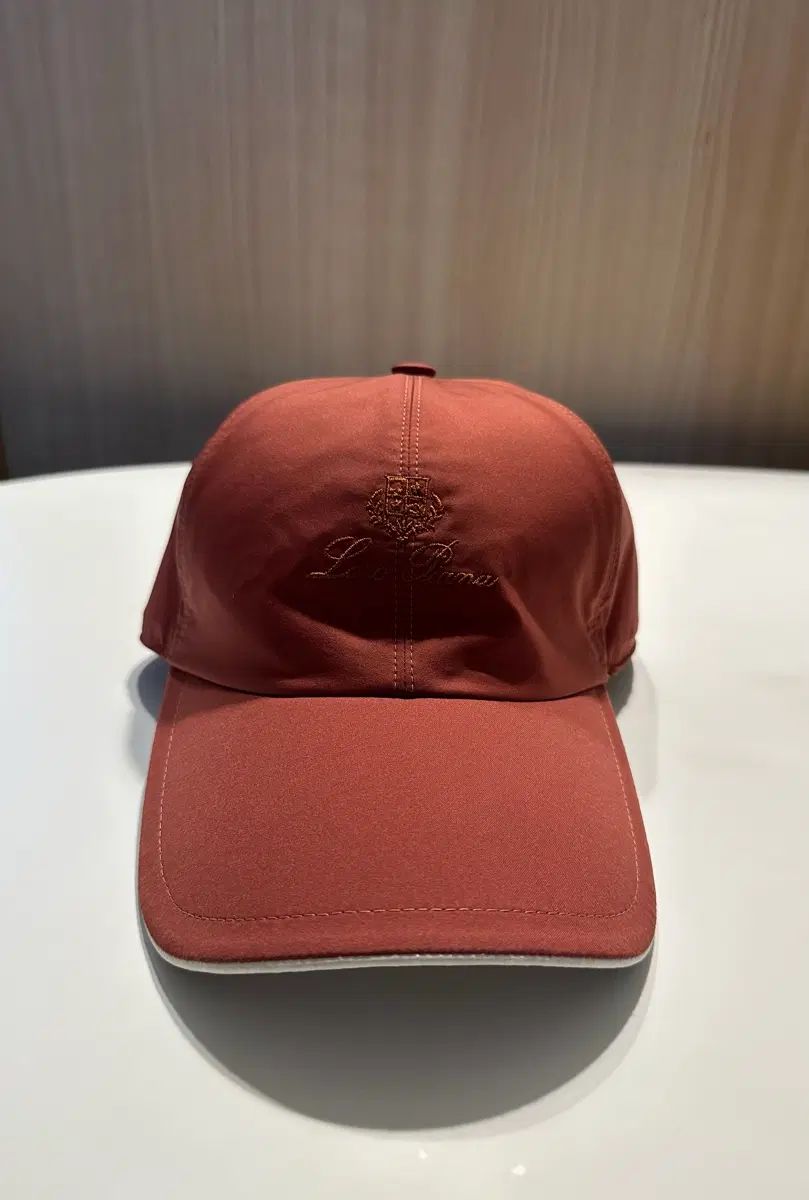 ロロ・ピアーナ ストームシステム バーガンディ ベースボールキャップ XL 42,275円