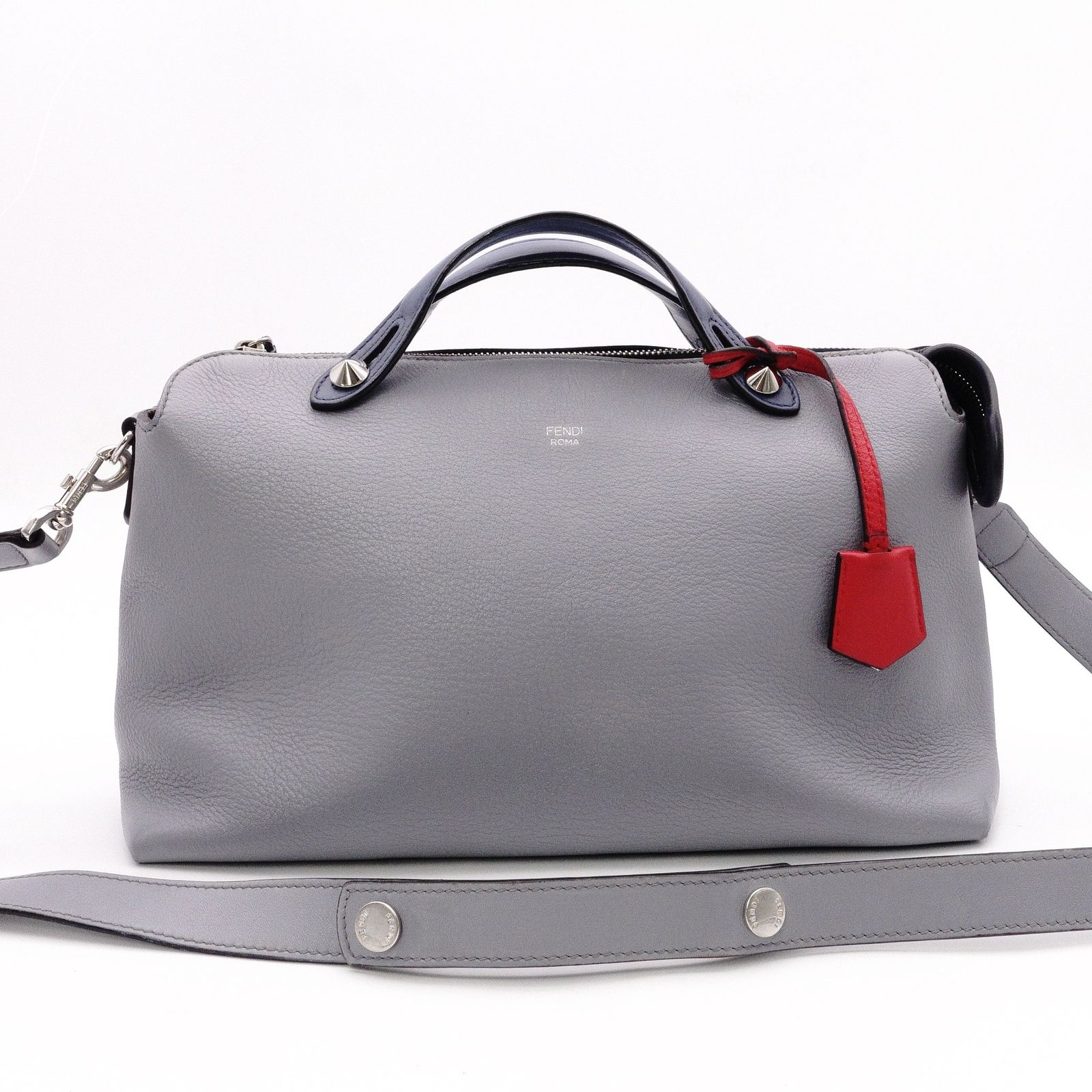 FENDI フェンディ バイザウェイ ショルダーバッグ レザー グレー系 2way クロスボディ シルバー金具 79,860円