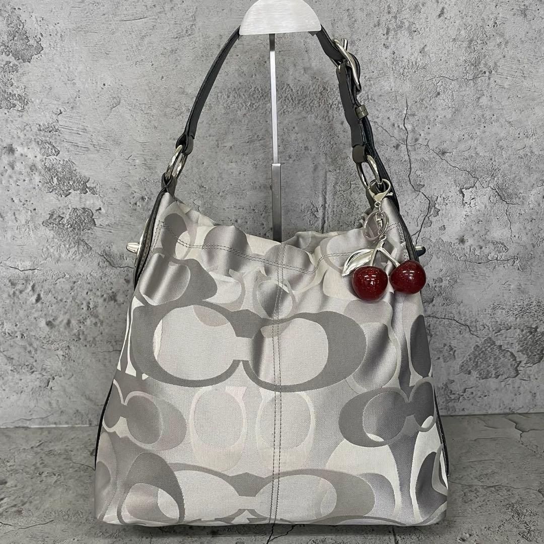美品　COACH Y2K Turnlock Signature Gray Bag　コーチ ワンショルダーバッグ ターンロック シグネチャー キャンバス グレー 10,500円