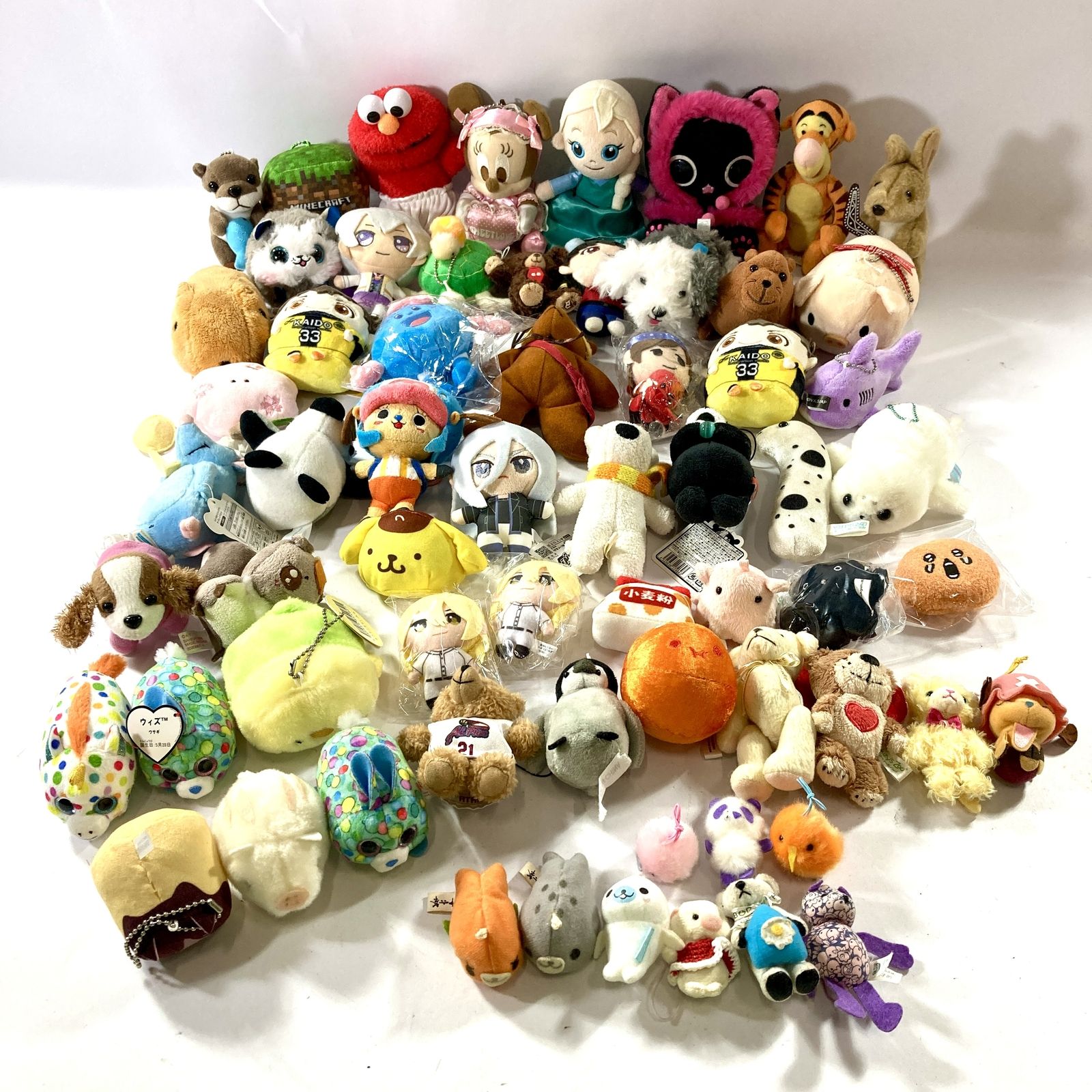 ★ アニメキャラクター 含む ミニ ぬいぐるみ マスコット 約60点 まとめ商品 原神 サンリオ ワンピース エルモ マイクラ 等 1.1kg