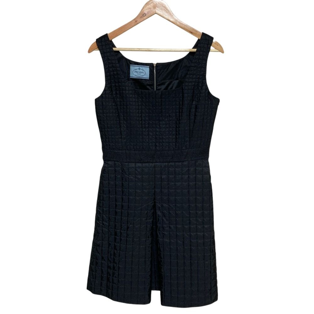 美品 PRADA プラダ 中綿 キルティング ノースリーブワンピース 230492 S142 Q04 サイズ40S ブラック レディース 古着 中古 USED