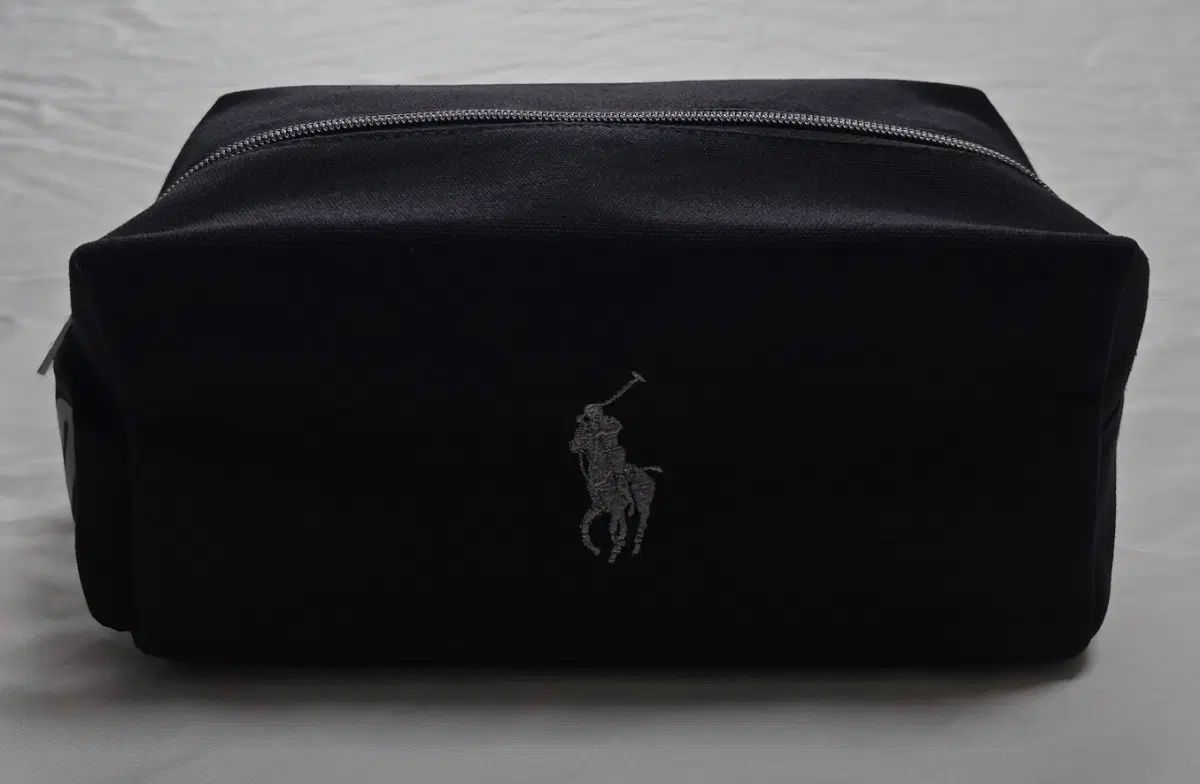 ポロ ラルフ ローレン ポーチ ブラック 新 商品 5,981円