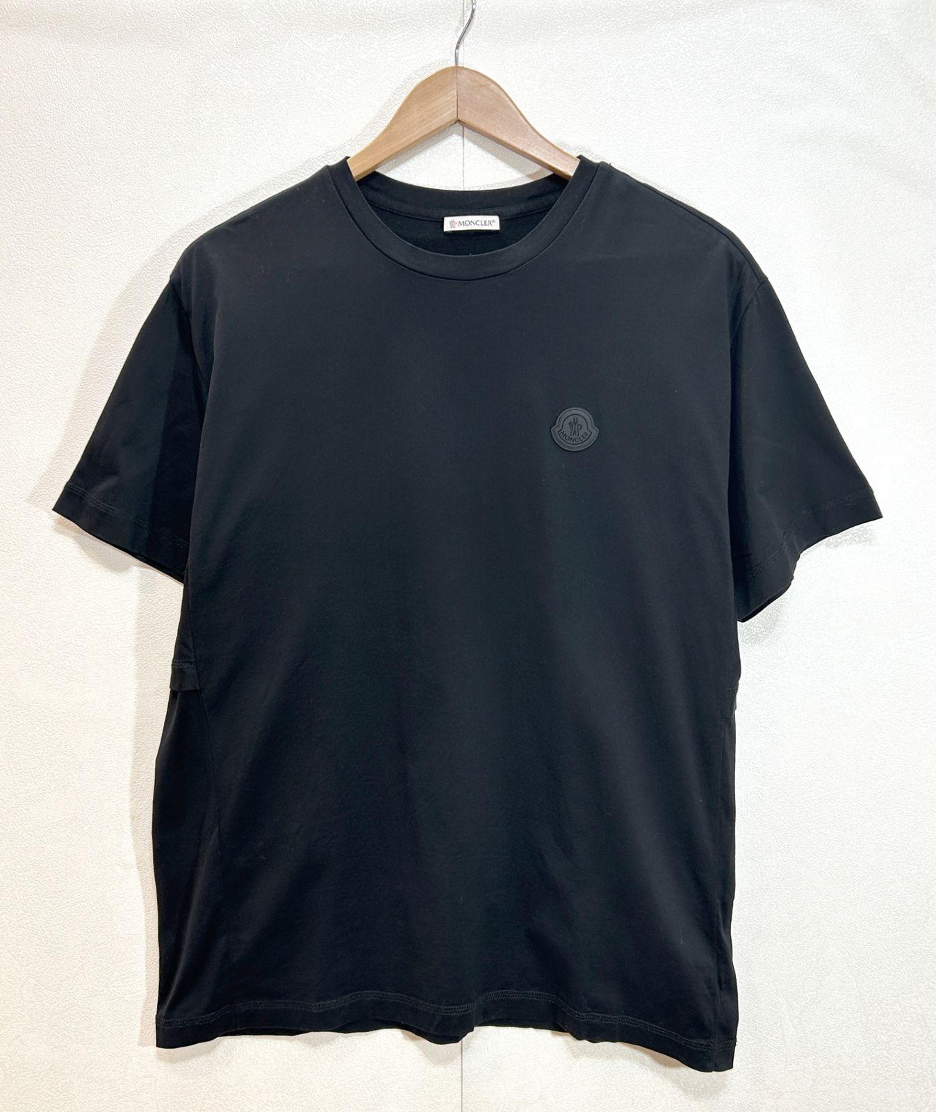 MONCLER (M) ラバーワッペン 半袖 Tシャツ カットソー モンクレール E20918002800 K8-109