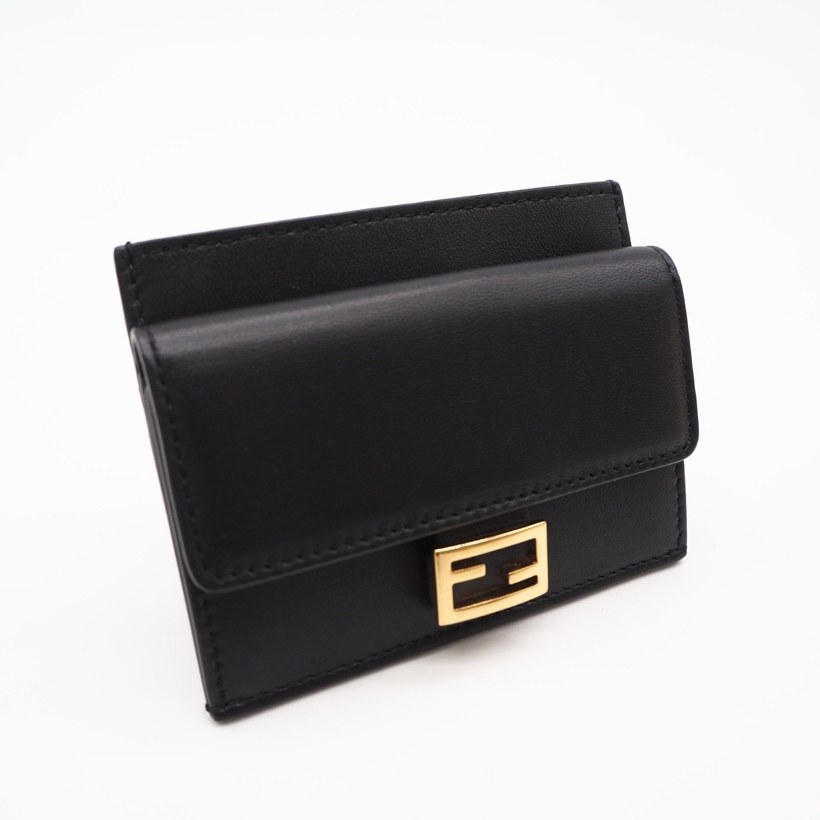 ★3日以内返品可★ 美品 FENDI フェンディ FFエンボス フラグメントケース 8M0423 カードケース ブラック ラムスキン レディース 28,680円