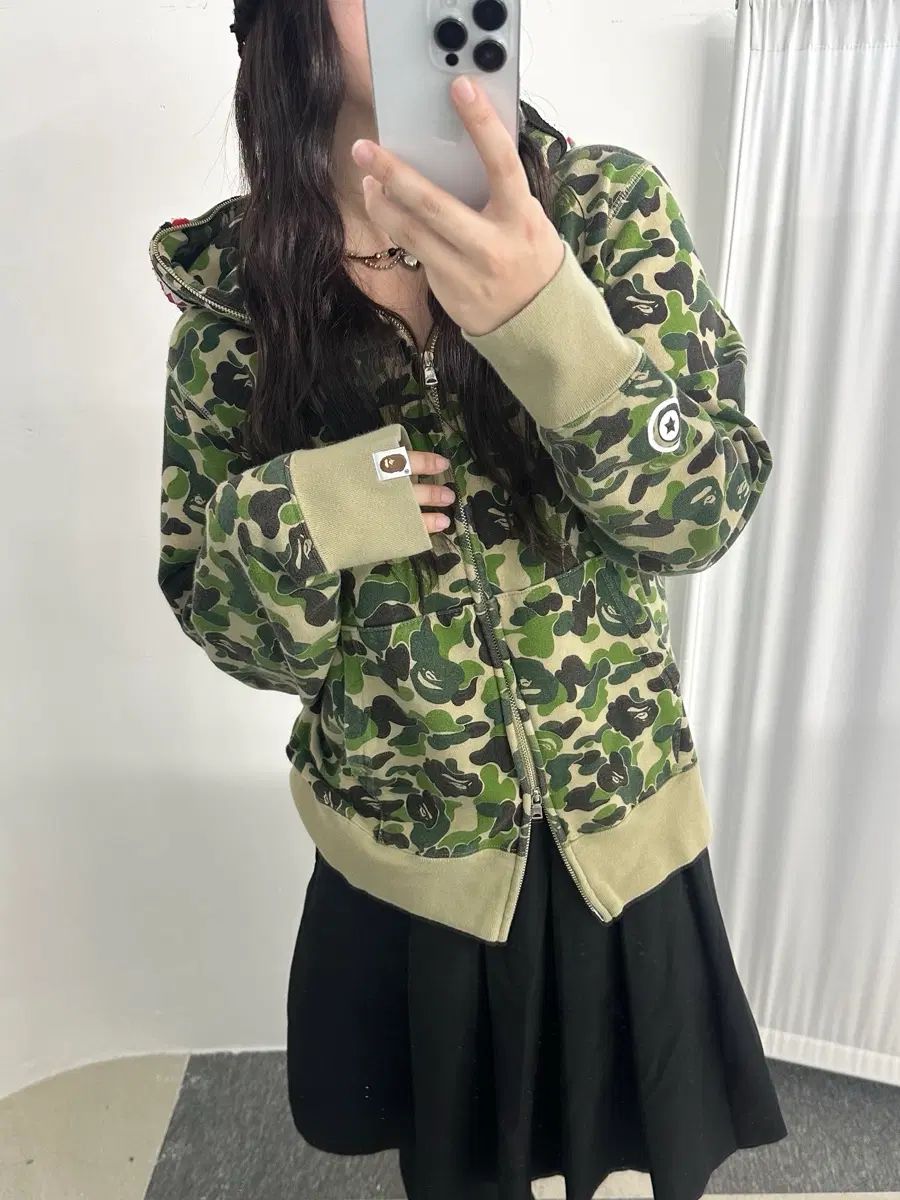 A BATHING APE ABCカモ シャーク ジップアップ