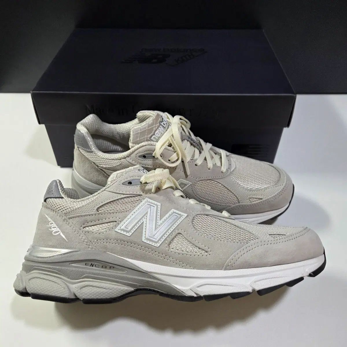 ニューバランス / KITH キス 990v3 ハロ / 275
