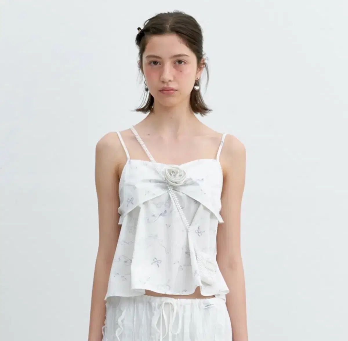 LYNN ドローイング プリント ローズ スリップ トップス 11,903円