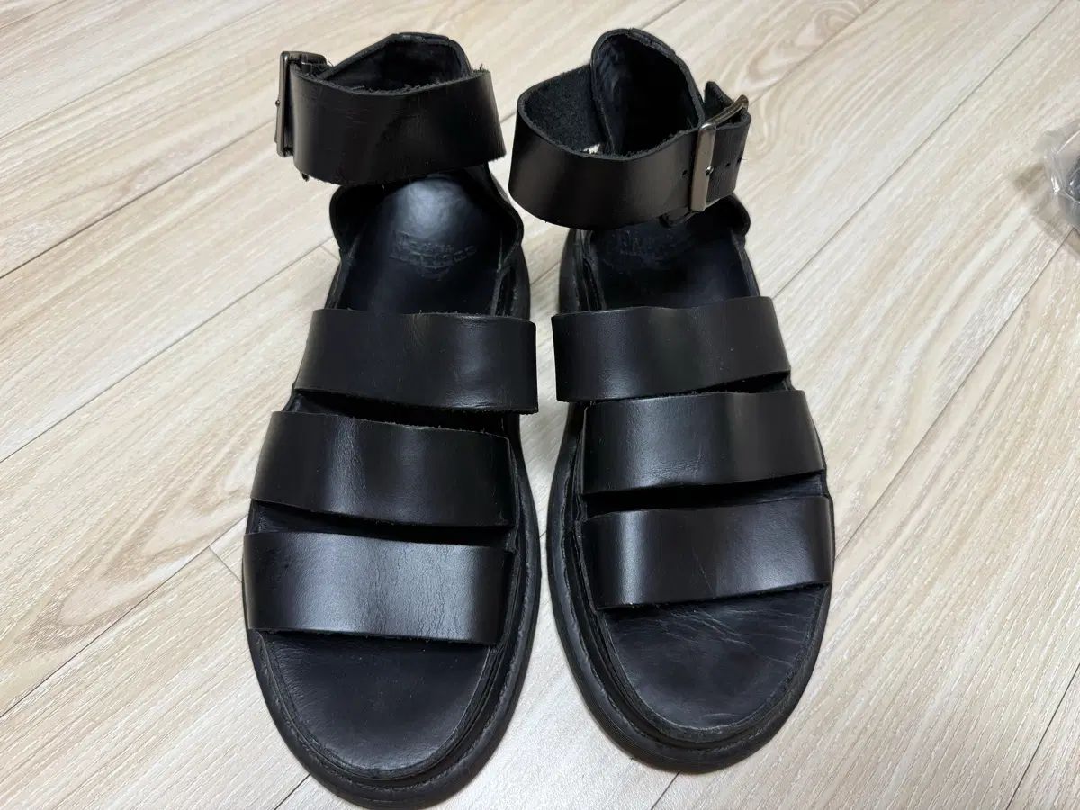 DR. MARTENS ドクターマーチン グラシア サンダル uk5 7,099円